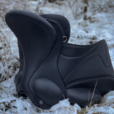 Saga Dressage - H Boom LEENZADEL