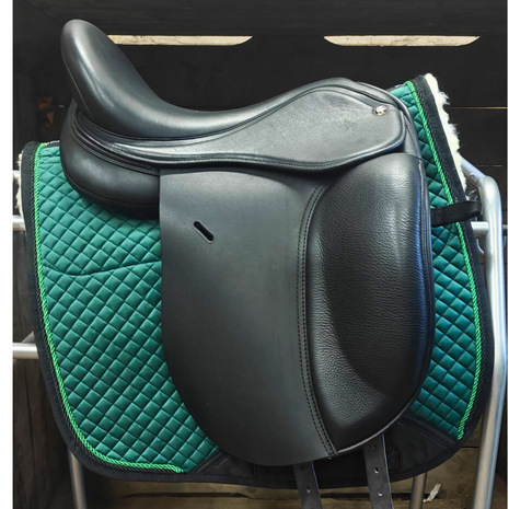 Kifra-pad Square Lamswol Forest Green Velvet